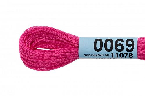 Нитки для вышивания Gamma мулине 8 м 0069 фуксия