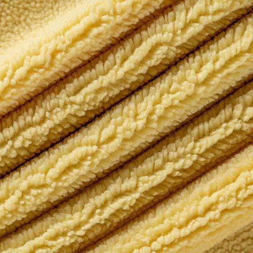 Мех искусственный К30-122 банановый однотонный